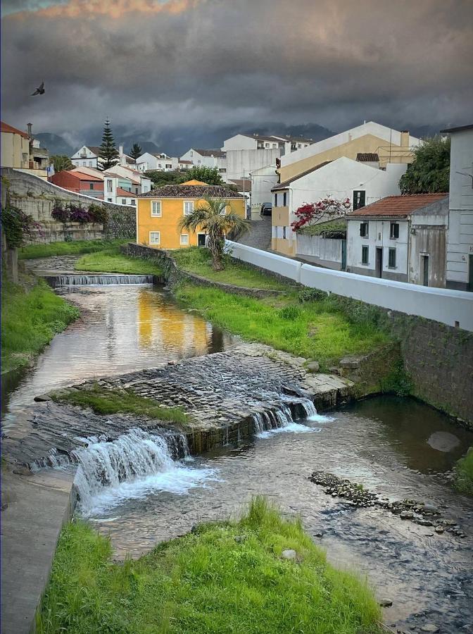 Casa Na Ribeira *